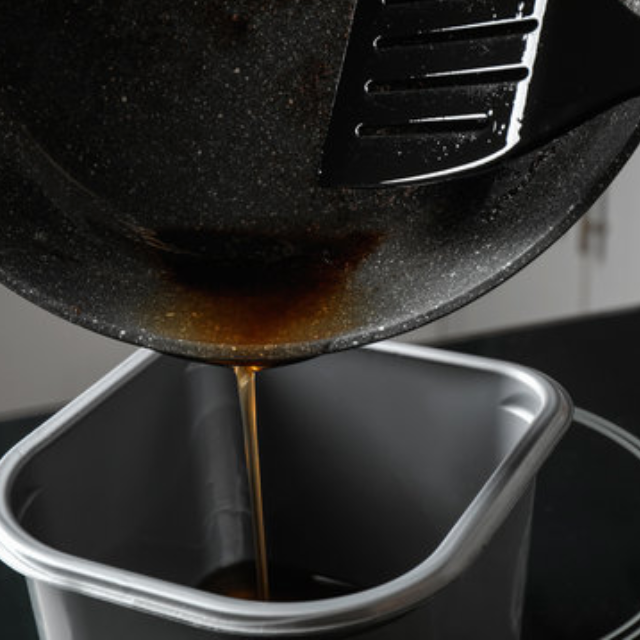 How to dispose used vegetable oil in Canada- Mychopchop #1 online grocery store in Canada